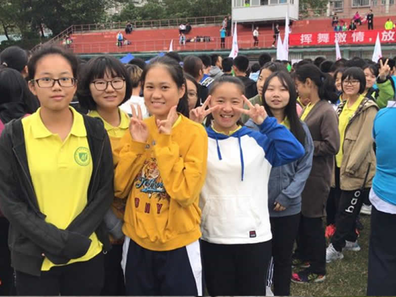 决胜赛场,斗志昂扬